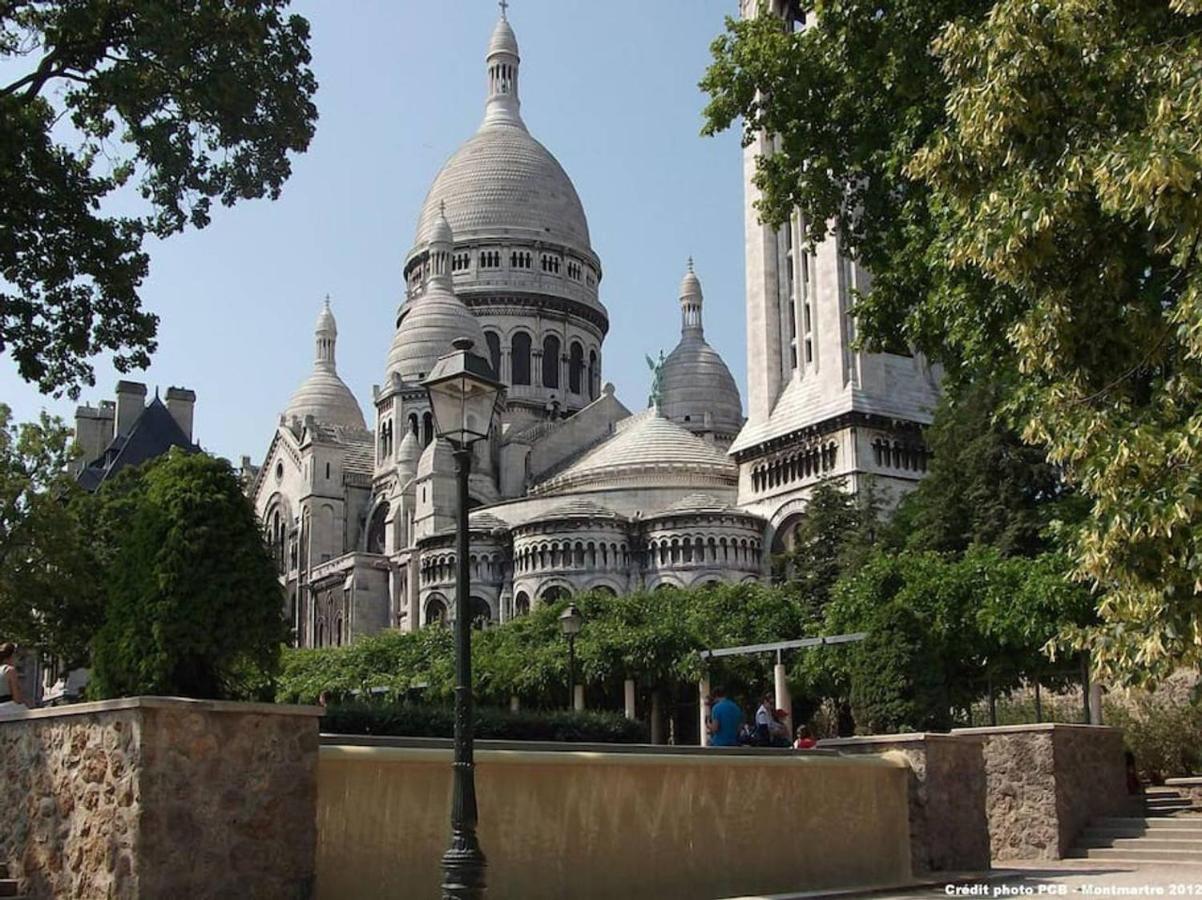 Studio I love Montmartre Parigi Esterno foto